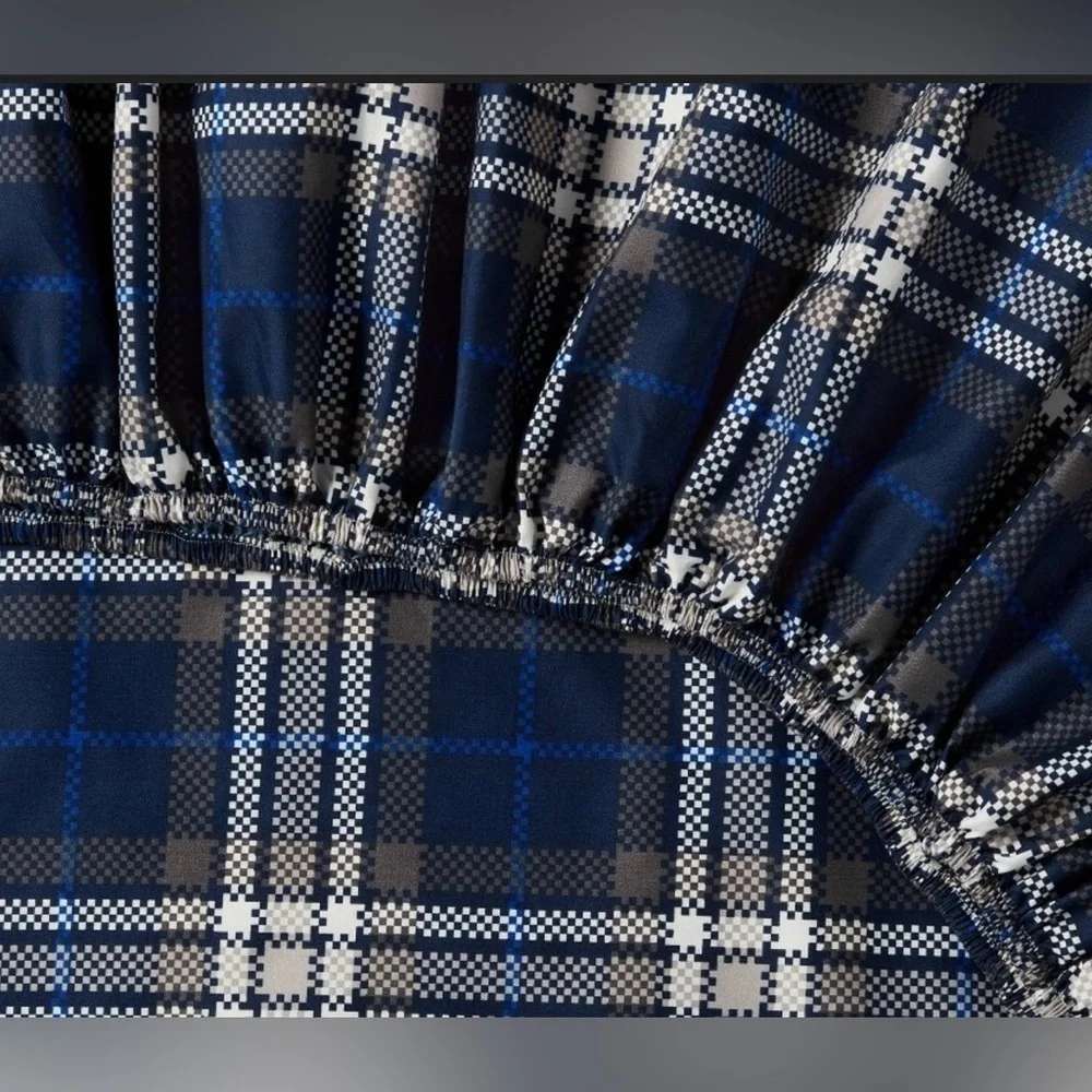 Room Essentials Navy and Gray Plaid Microfiber Sheet Set
Size Twin
New - Picture 6 of 9